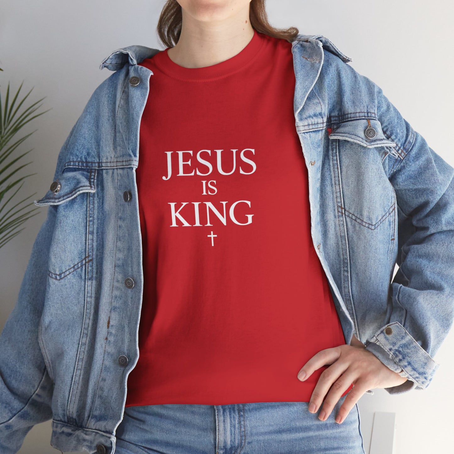 Jesus Is King - Minimal T-Shirt