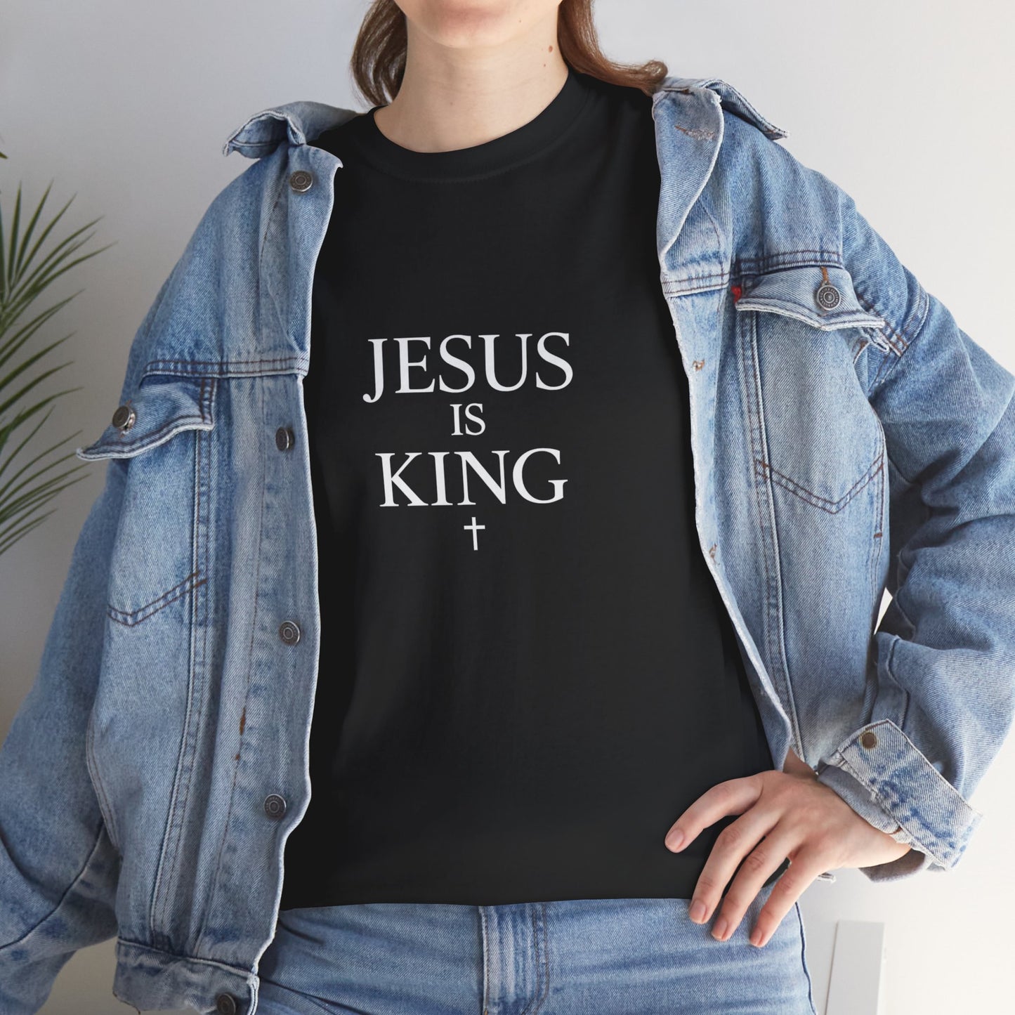 Jesus Is King - Minimal T-Shirt