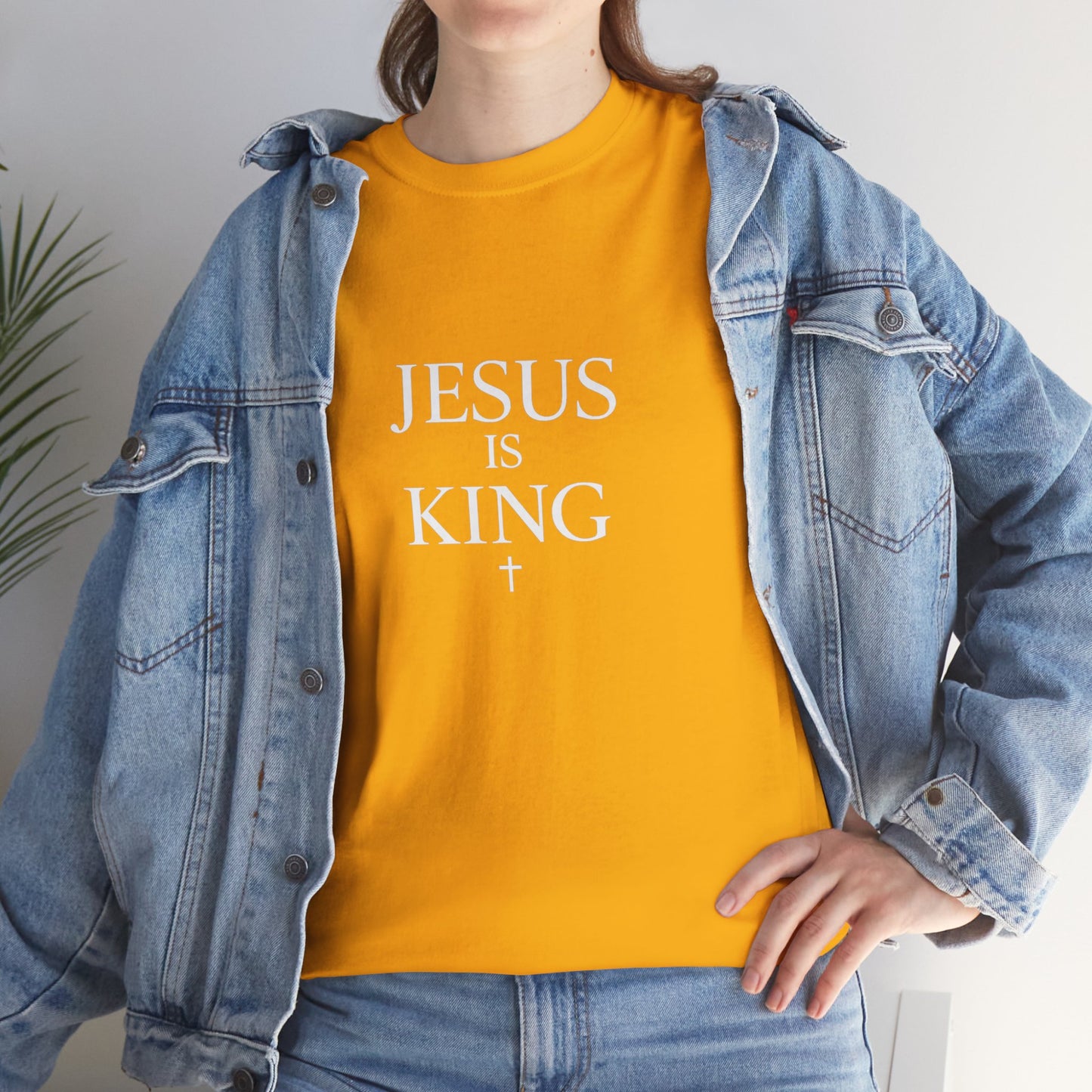 Jesus Is King - Minimal T-Shirt