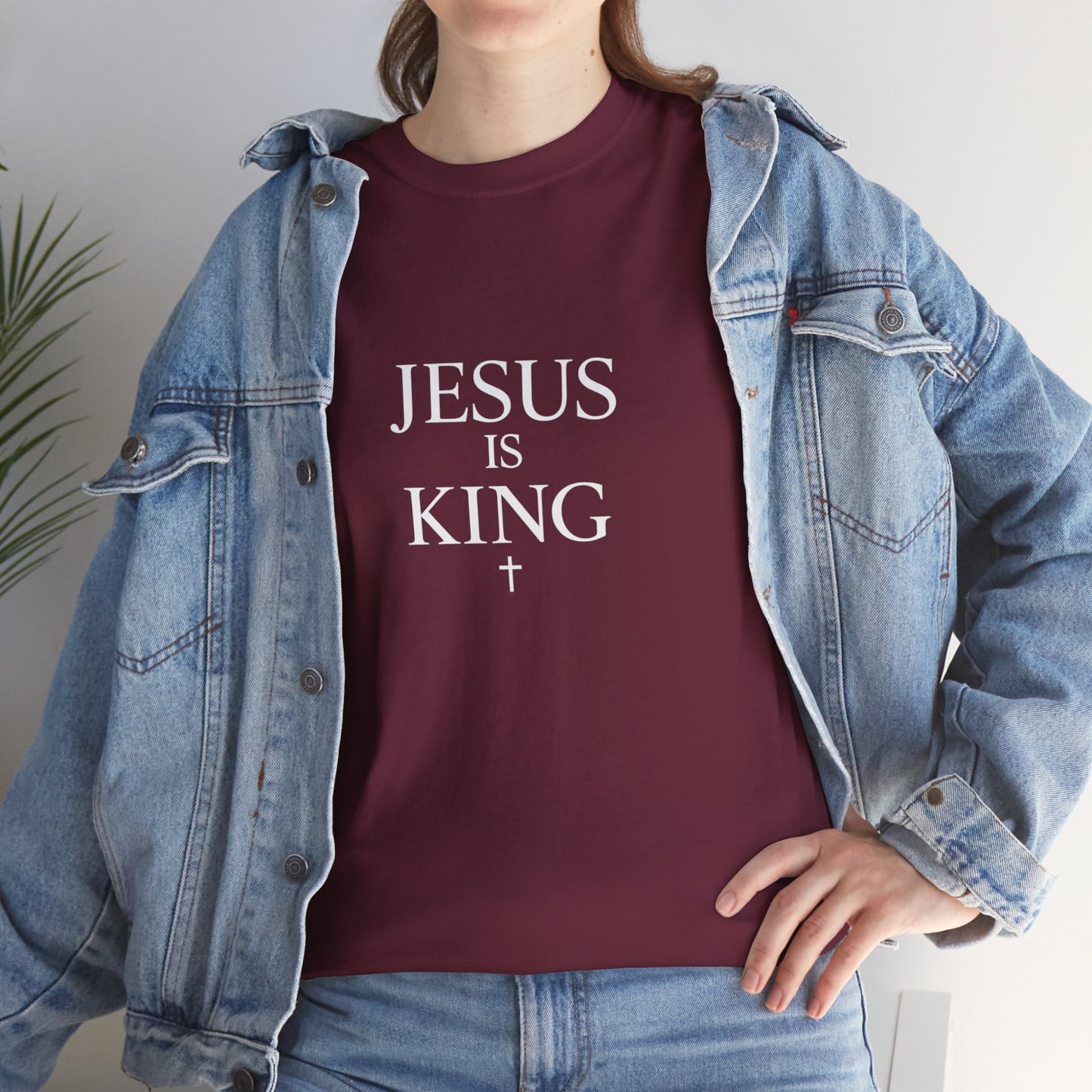 Jesus Is King - Minimal T-Shirt