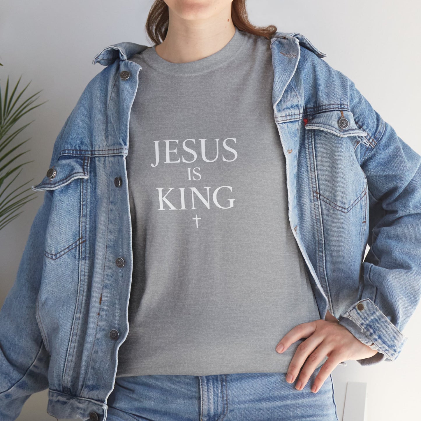 Jesus Is King - Minimal T-Shirt