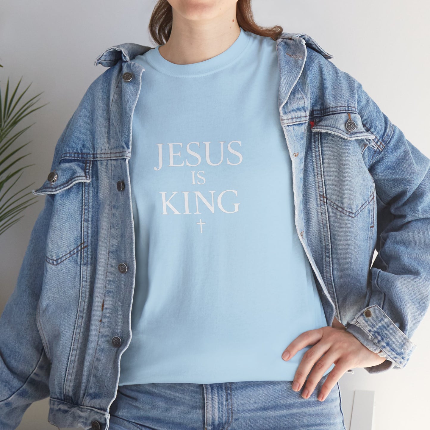 Jesus Is King - Minimal T-Shirt