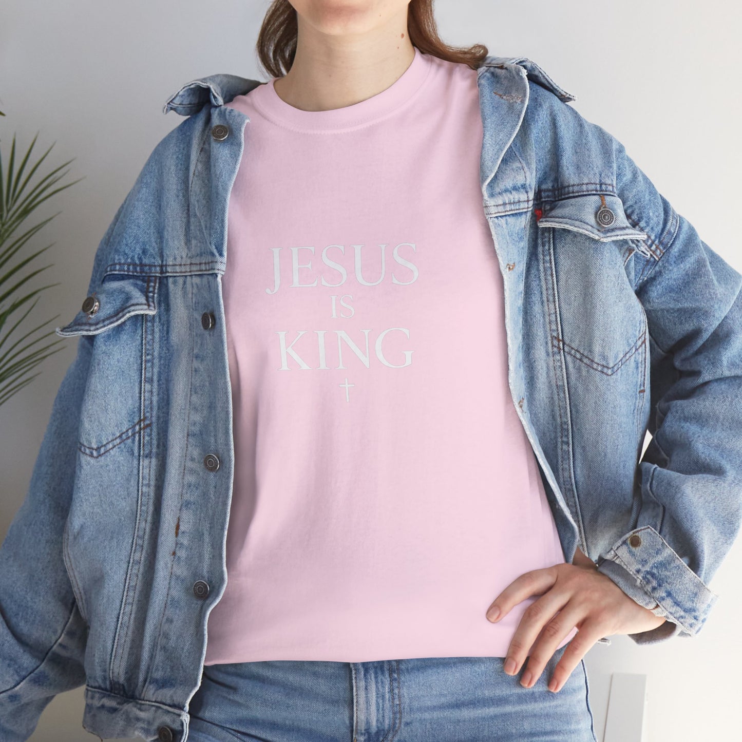 Jesus Is King - Minimal T-Shirt