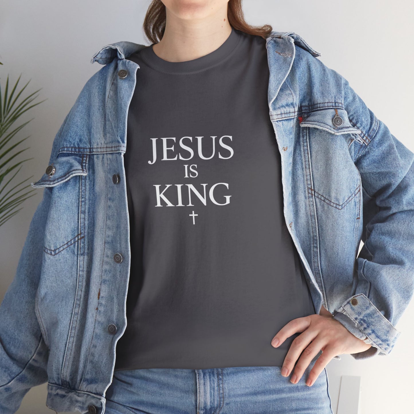 Jesus Is King - Minimal T-Shirt