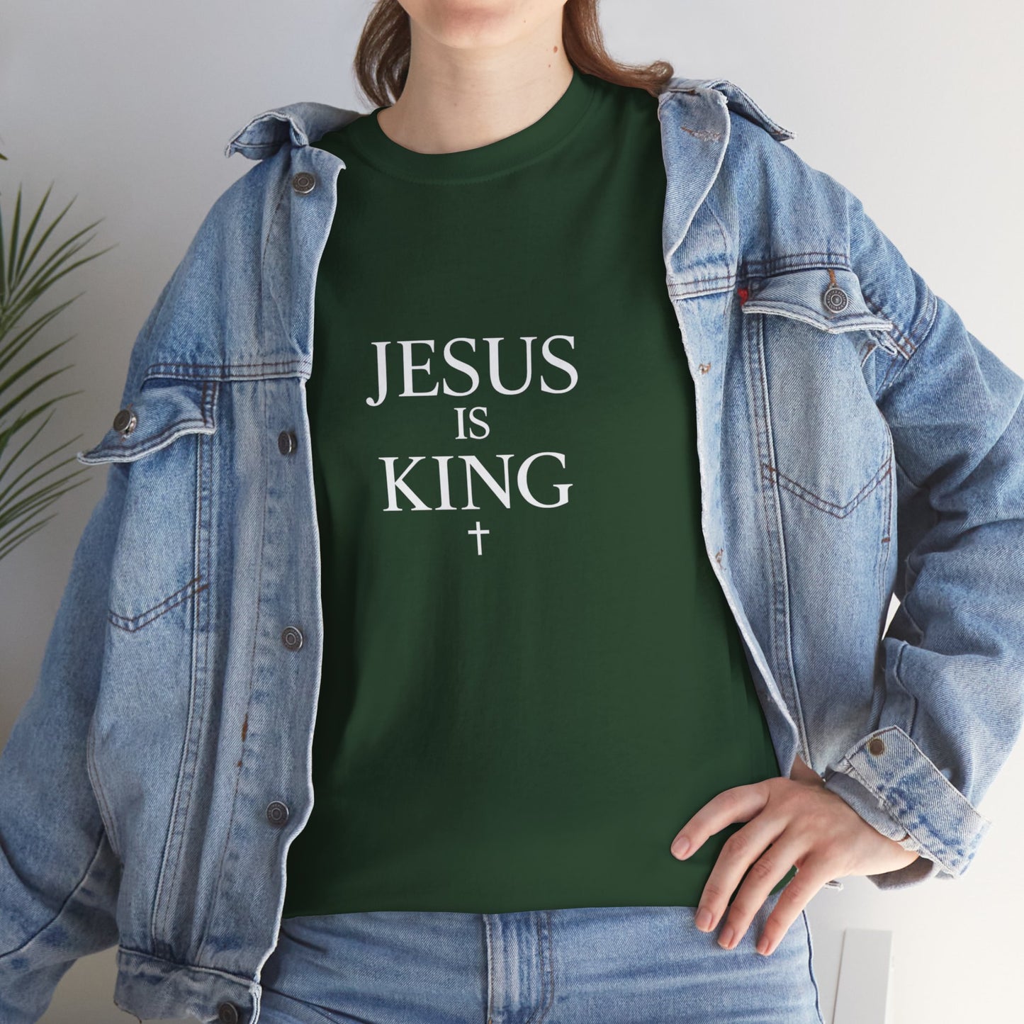Jesus Is King - Minimal T-Shirt